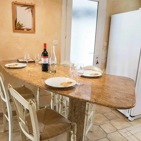 Chic Pool Retreat * Narbonne