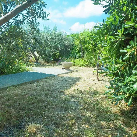 Charming With Private Pool * 纳博讷