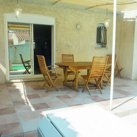 Charming With Private Pool 度假居