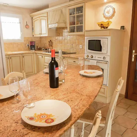度假居 Charming With Private Pool *